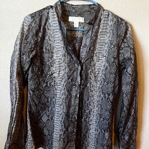 Michael kors blouse Snake Print! Animal print.